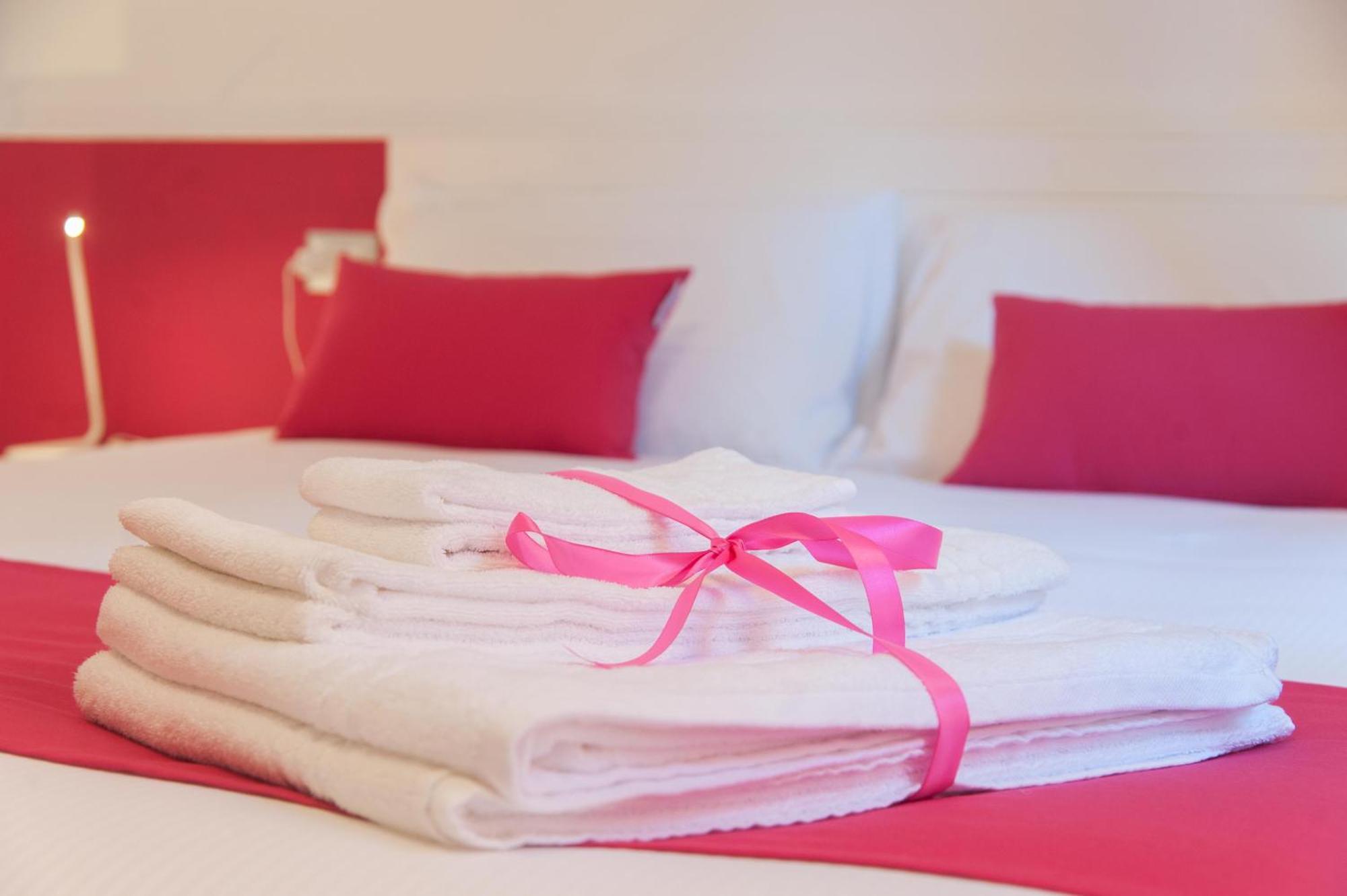 La Cattedrale Dai Tetti Bed & Breakfast Trani Bagian luar foto