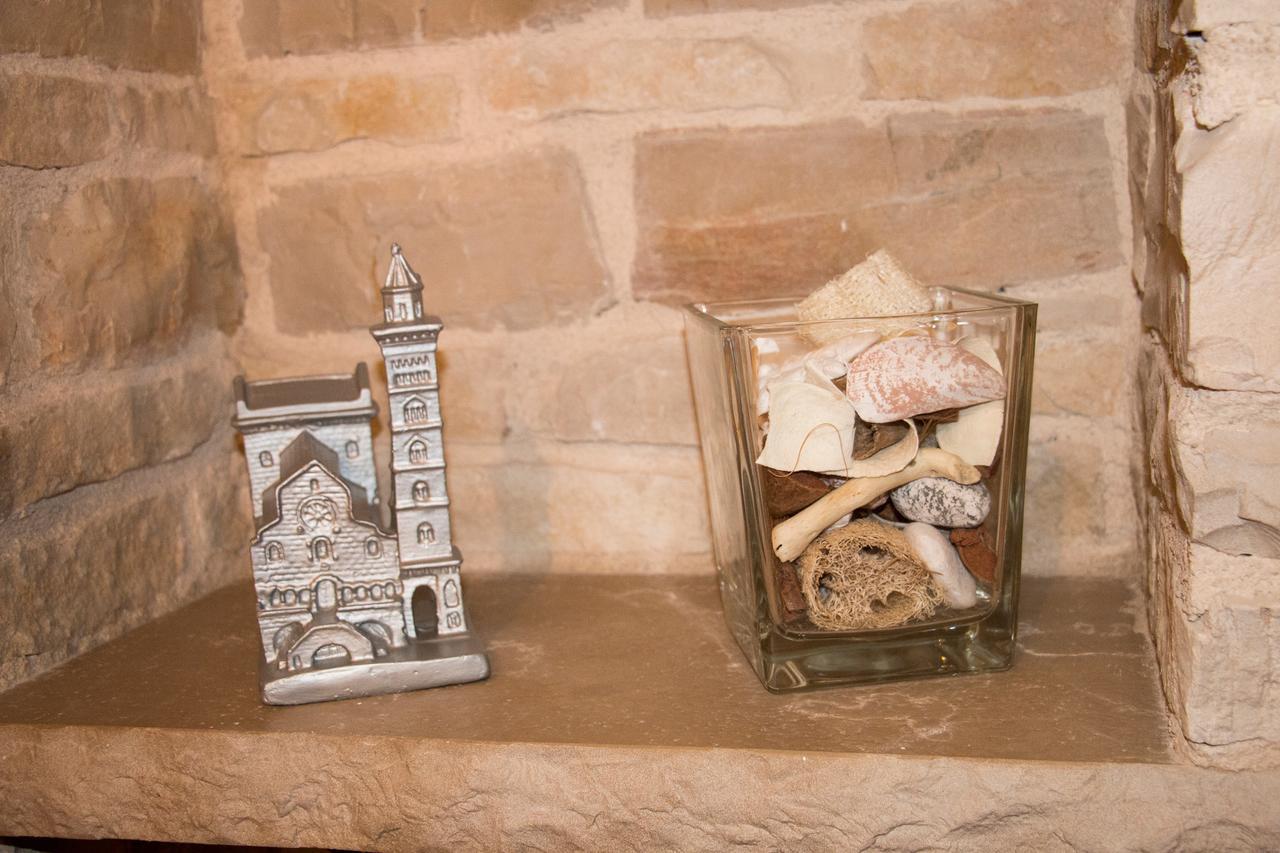 La Cattedrale Dai Tetti Bed & Breakfast Trani Bagian luar foto