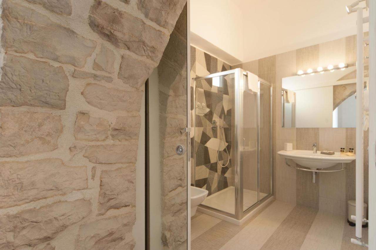 La Cattedrale Dai Tetti Bed & Breakfast Trani Bagian luar foto