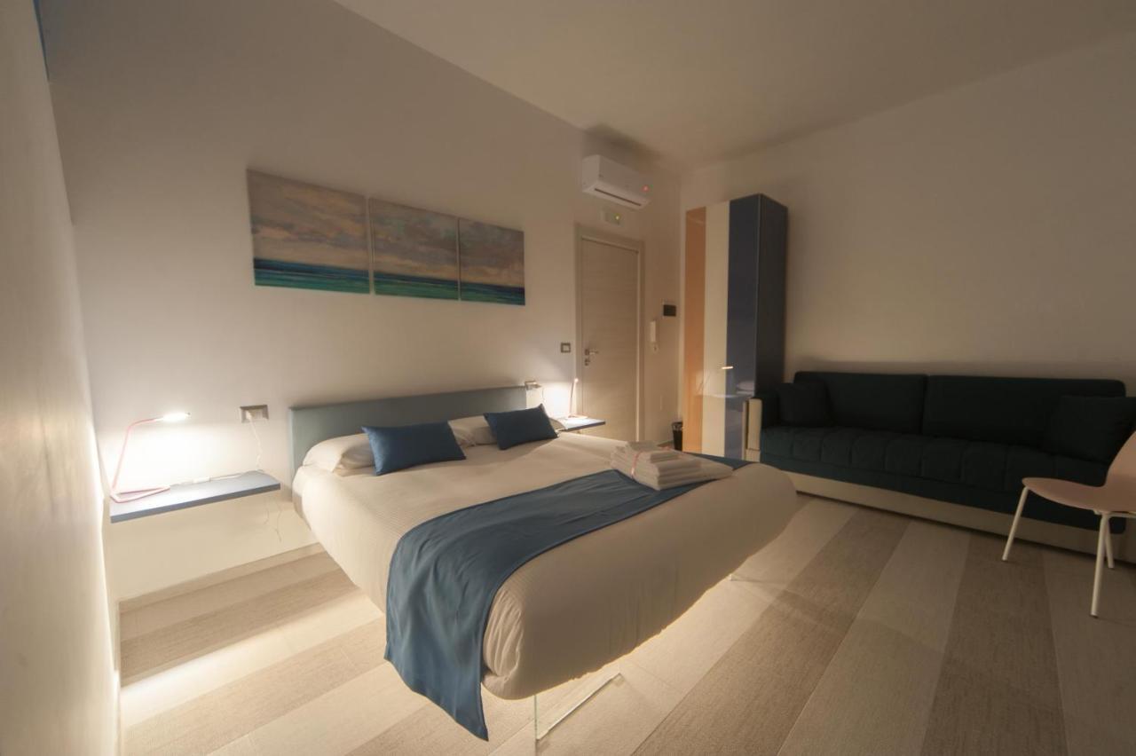 La Cattedrale Dai Tetti Bed & Breakfast Trani Bagian luar foto