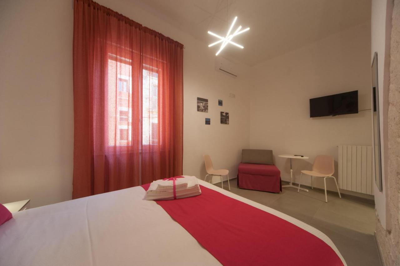 La Cattedrale Dai Tetti Bed & Breakfast Trani Bagian luar foto