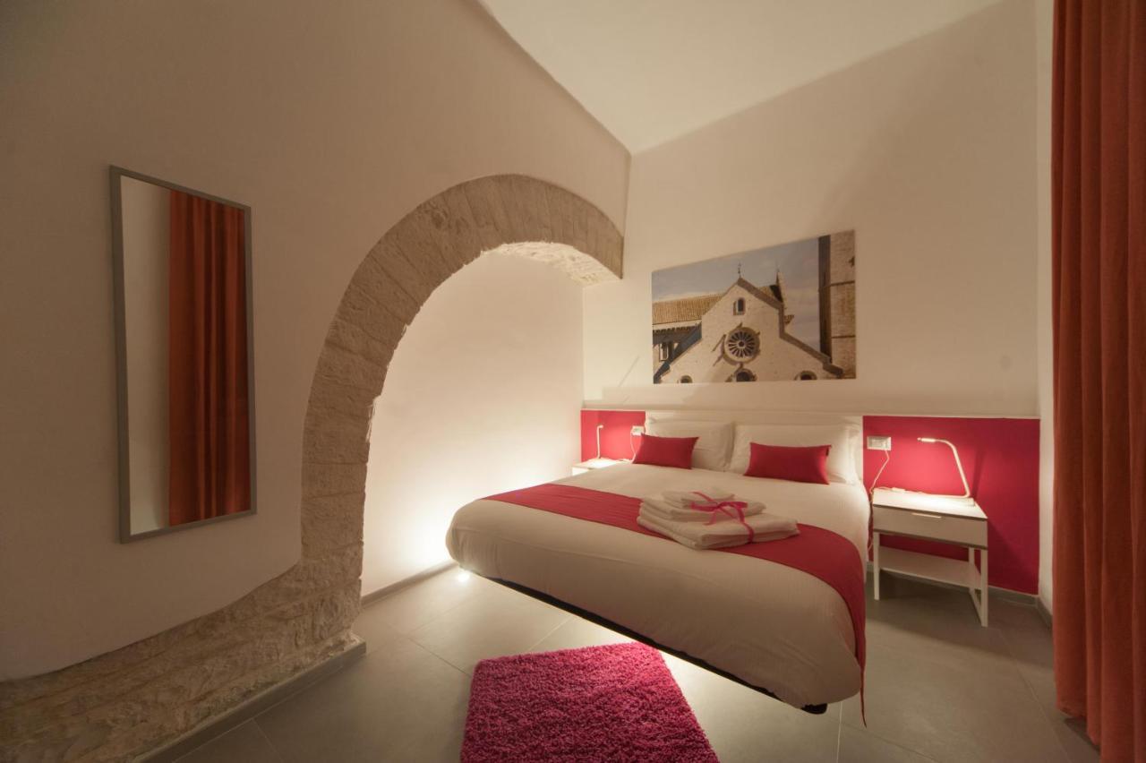 La Cattedrale Dai Tetti Bed & Breakfast Trani Bagian luar foto