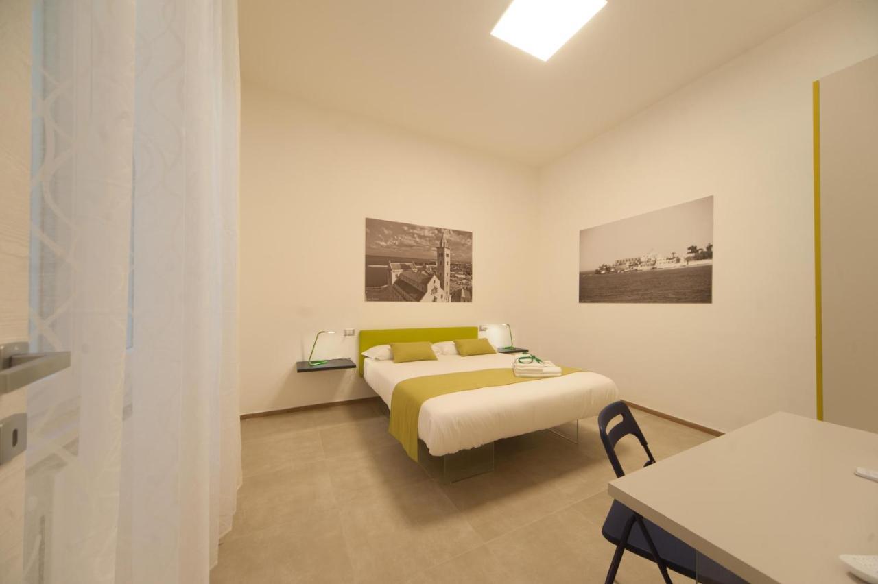 La Cattedrale Dai Tetti Bed & Breakfast Trani Bagian luar foto