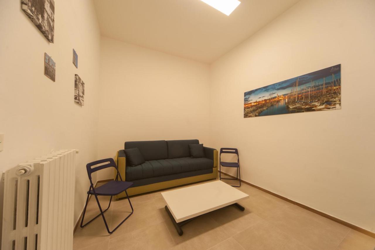 La Cattedrale Dai Tetti Bed & Breakfast Trani Bagian luar foto